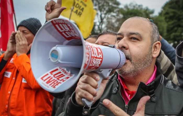 15 + 30 de maio é = a 14 de junho e à grande greve geral contra a reforma