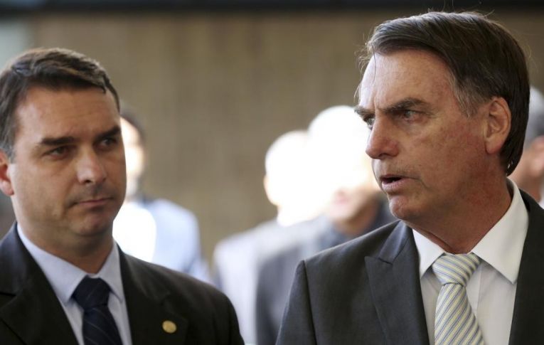 Abin ajudou defesa de Flávio Bolsonaro para tentar encerrar caso Queiroz