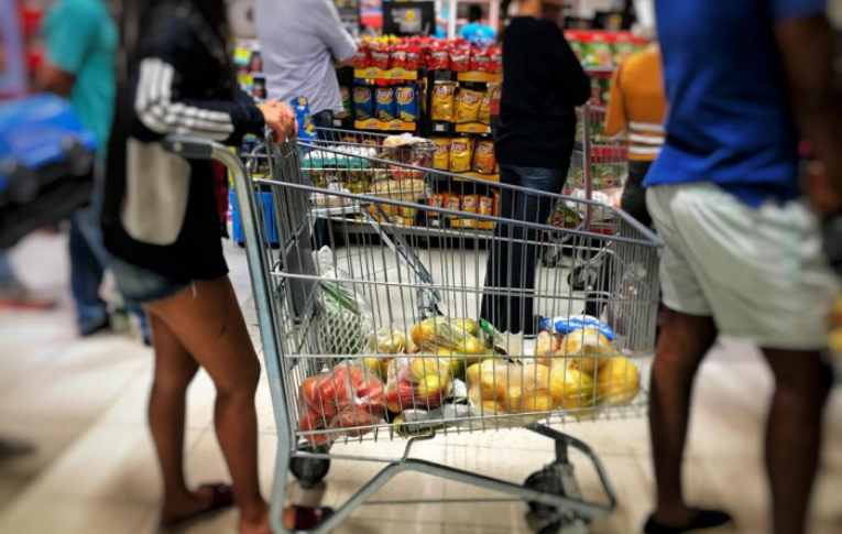 Alimentos e gasolina ajudam inflação cair e índice fica em 0,23% em maio