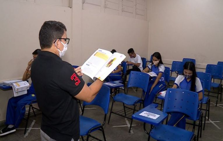 Aulas presenciais neste momento da pandemia são ameaça à vida de todos