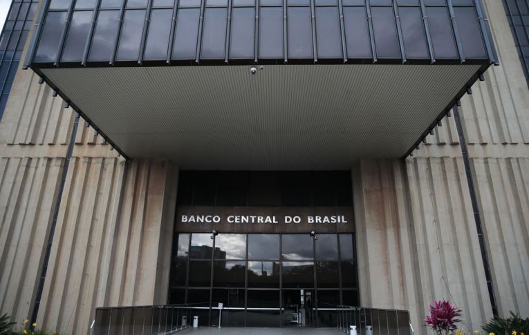 Banco Central inicia primeira fase do open banking