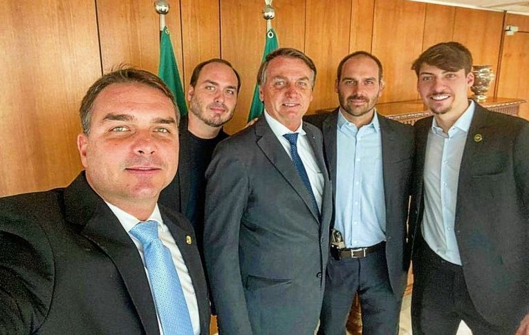 Bolsonaro ‘desmontou’ combate à corrupção, diz Transparência Internacional