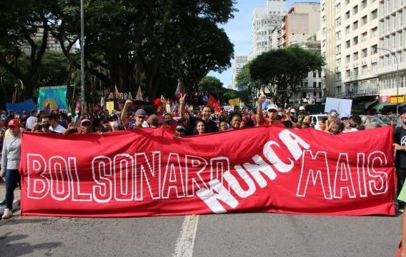 “Bolsonaro nunca mais” ecoou nas ruas e nas redes no último sábado (9)