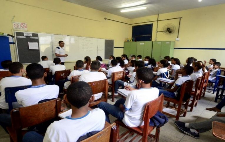 Câmara aprova Fundeb com recursos exclusivos para a escola pública