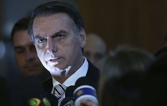 Com decreto no carnaval, Bolsonaro ataca reforma agrária e agricultura familiar