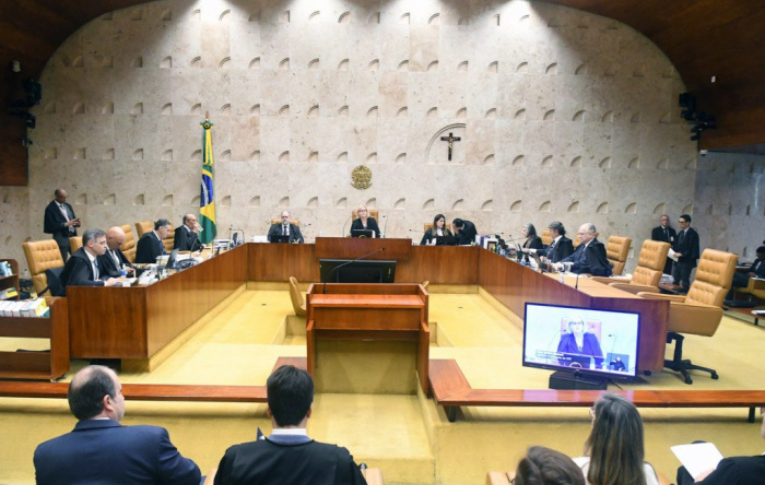 Com dois votos a favor da revisão do FGTS, Supremo suspende julgamento até quinta