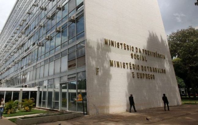 Contraf-CUT repudia anúncio de extinção do Ministério do Trabalho