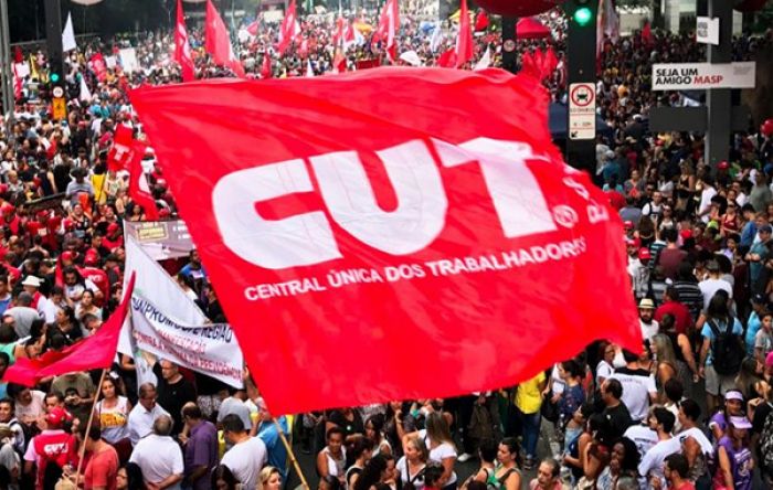 CUT convoca ato no dia 30, em Brasília, por soberania, direitos e empregos