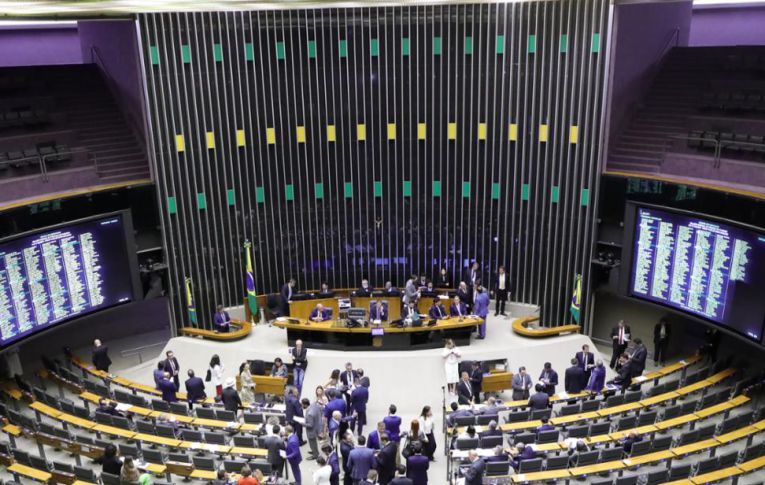 Deputados aprovaram projeto que regulamenta reforma tributária