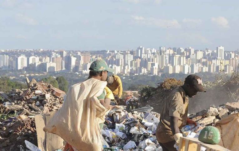 Desigualdade: 1% dos super-ricos poluem mais que 67% da população global