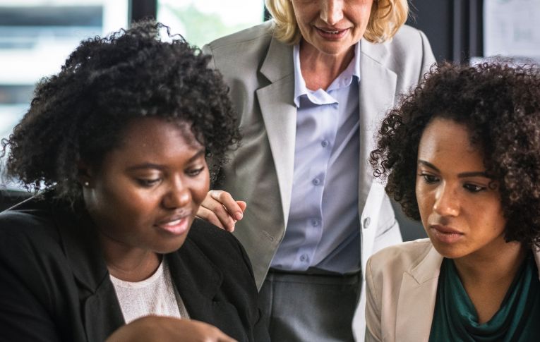 Desigualdade racial ainda predomina no mercado de trabalho