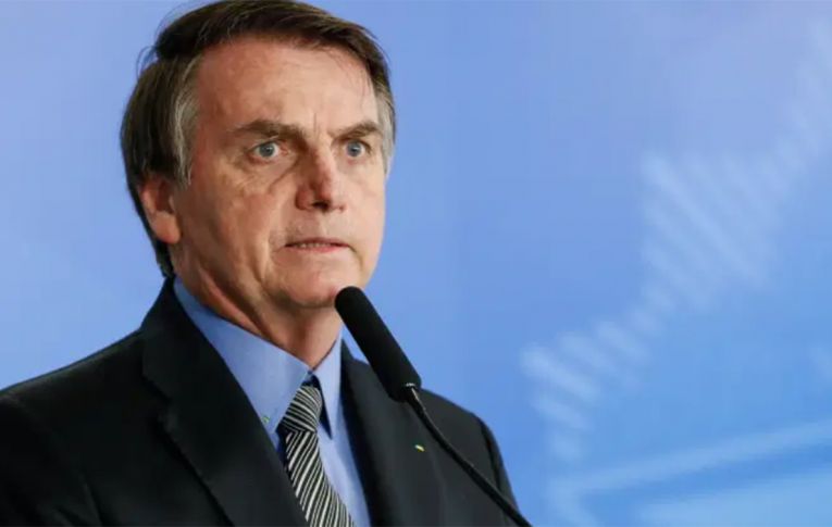 Desprezo pela vida, negacionismo e austeridade. As respostas de Bolsonaro ao auge da covid no Brasil