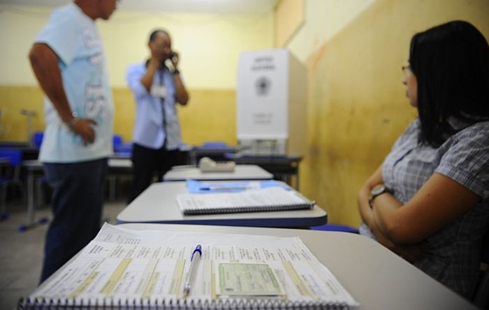 É lei: empresas têm de liberar trabalhadores para votar no dia das eleições 