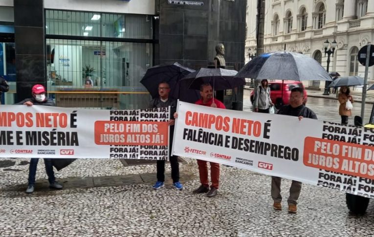 Fetec participa de ato contra Campos Neto em Curitiba