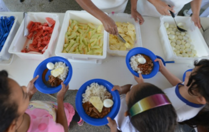 Fome provocada pela pandemia atinge 19 milhões de brasileiros