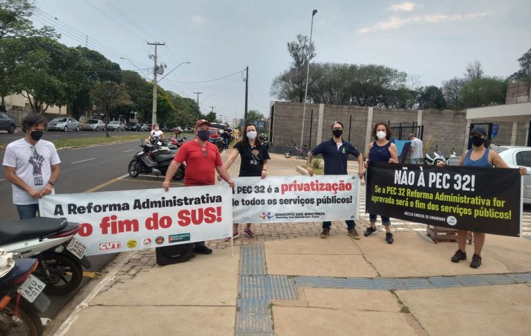 Fórum Sindical de Umuarama realiza manifestação contra a Reforma Administrativa