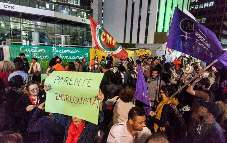 Frentes populares convocam protestos contra a gestão Temer na Petrobras