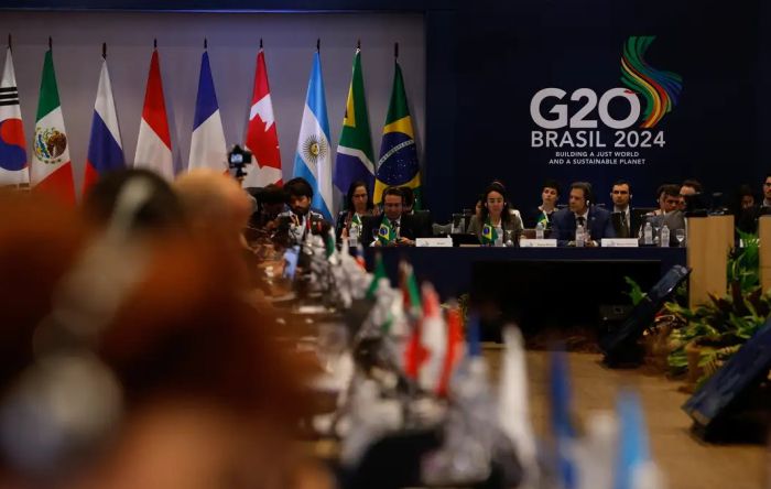 G20 decide taxar bilionários, mas no Brasil juros altos favorecem os mais ricos