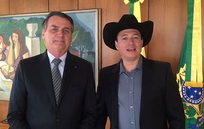 Governo impõe sigilo sobre cachê pago para amigo de Bolsonaro em campanha da Caixa