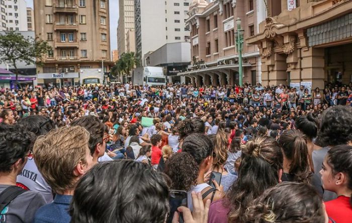 Greve geral: após atos pela educação, ideia é "parar tudo" em 14 de junho