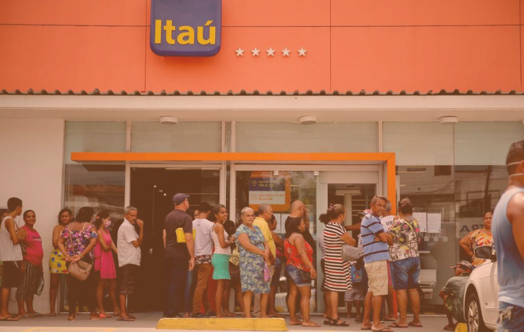 Itaú é multado em R$ 9,6 milhões por oferta irregular a aposentados