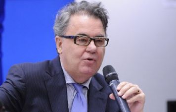 Lenio Streck: 'Aplicar a Constituição, hoje, é um ato revolucionário'