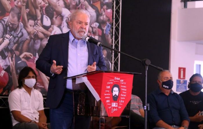 Lula: O país não tem governo. Bolsonaro não cuida da economia, do emprego, da saúde