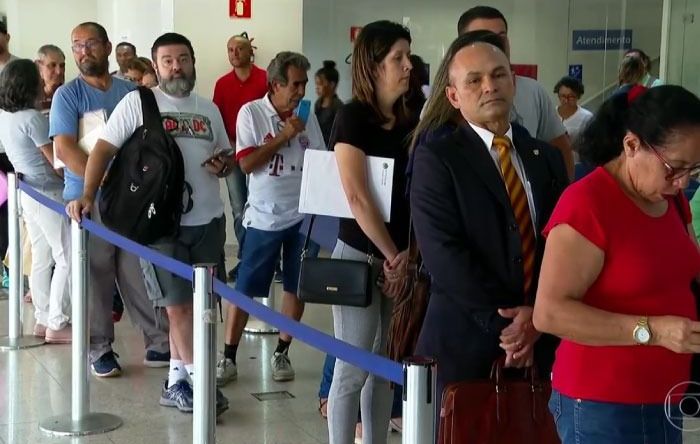 Mais de 5 milhões de trabalhadores estão na fila do INSS, diz equipe de transição