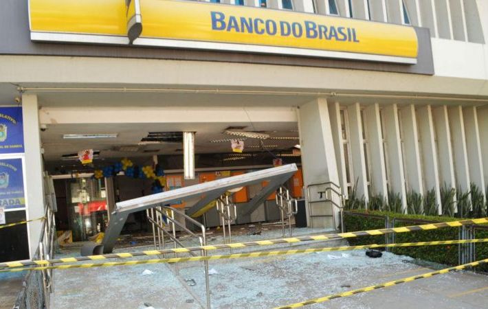 'Novo Cangaço': o que acontece nas cidades onde bandidos explodem bancos