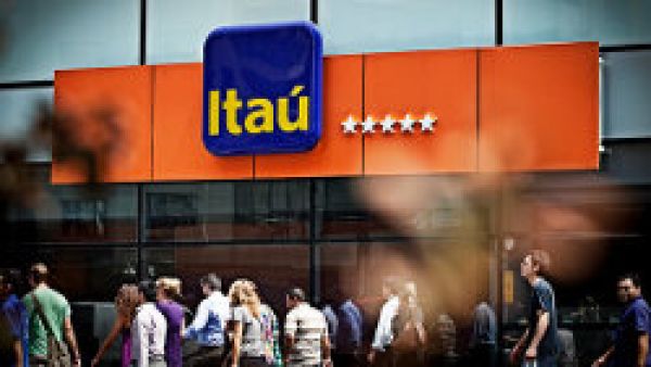 Itaú obtém lucro de R$ 20,6 bi e Contraf-CUT cobra antecipação da PLR