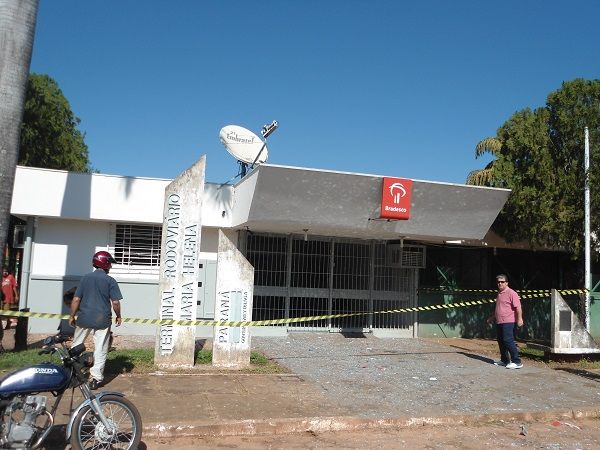 Dois caixas eletrônicos são explodidos simultaneamente em Maria Helena