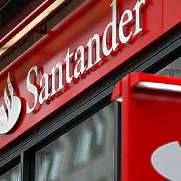 Santander: em negociação sindicatos cobram do banco avanços no programa próprio