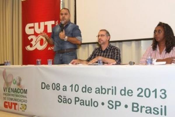 Encontro discute fortalecer mídia alternativa para enfrentar monopólios