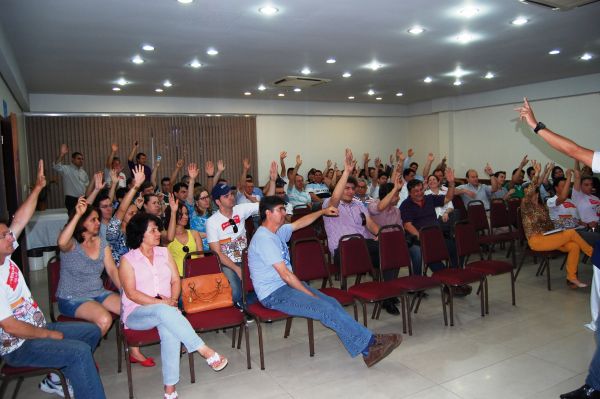 Maioria das assembleias aprova proposta de 8% e encerra greve