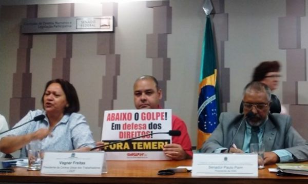 Frente parlamentar contra ataques no Congresso