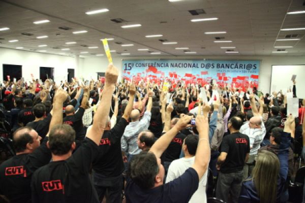 15ª Conferência dos Bancários aprova reivindicações da Campanha 2013