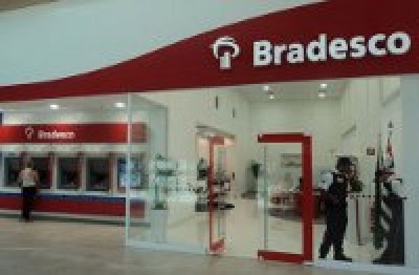 Apesar de lucro de R$ 2,9 bi, Bradesco corta 592 empregos no 1º trimestre