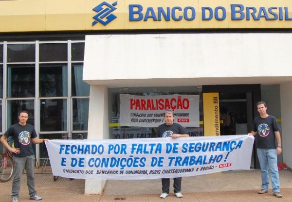 Seeb Umuarama fez protesto no BB de Assis Chateaubriand