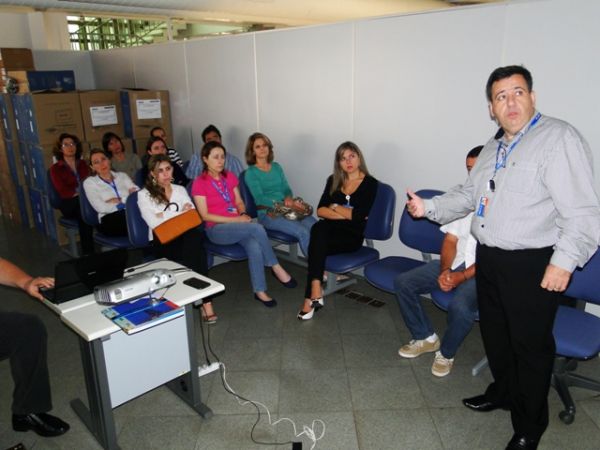 Seeb Toledo promove debate sobre Funcef e mesa permanente de negociação com a Caixa 