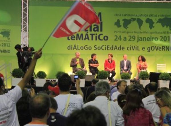 CUT no Fórum Social: papel da sociedade civil será determinante para sucesso da RIO+20, aponta Dilma