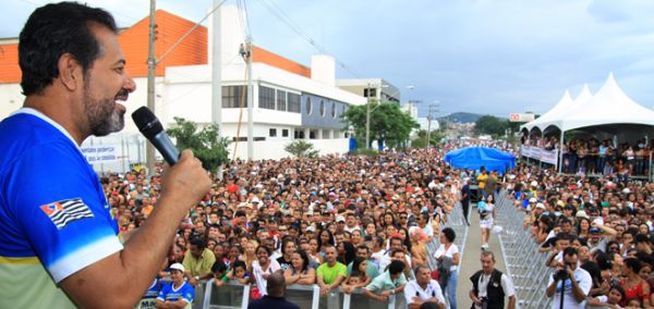 Festa do 1º de Maio dos Metalúrgicos de Guarulhos reúne 30 mil pessoas no Taboão