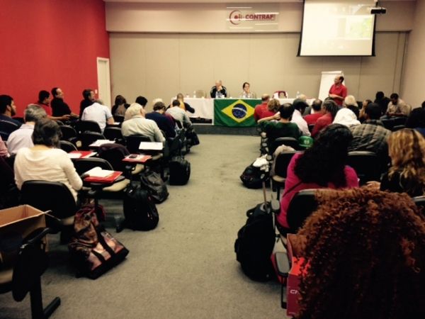 Frente Brasil Popular marca ato para o dia 13 em Brasília