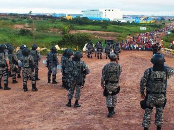 Camargo Correa e Odebrecht ameaçam na TV demitir trabalhadores e usinas viram campo de guerra