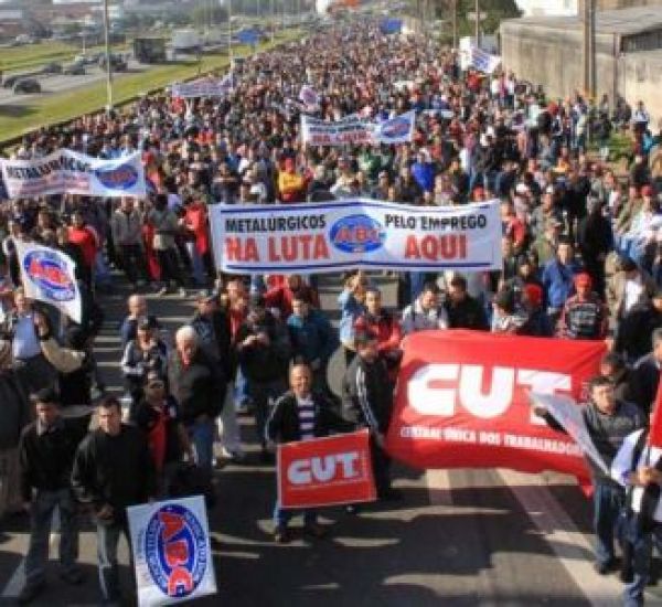 Metalúrgicos do ABC protestam  hoje (30), às 8h, contra IR na Participação nos Lucros