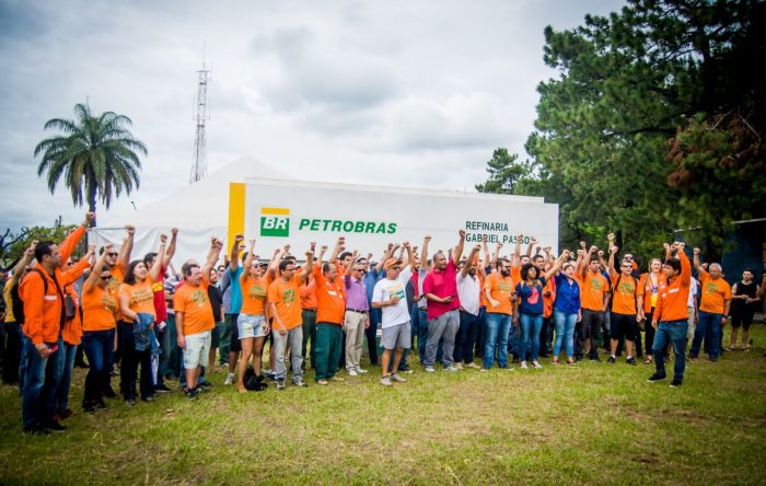 Petrobras descumpre acordo novamente e convoca petroleiros da FAFEN-PR por telegrama