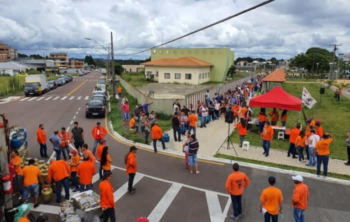 Petroleiros entram no 6º dia de greve com mais adesões e solidariedade da sociedade