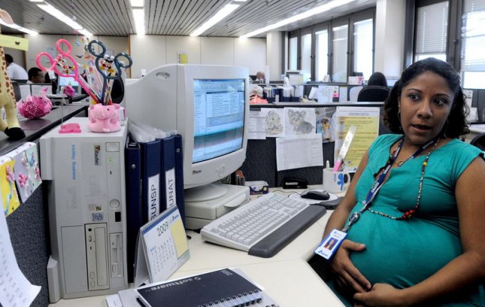 PL que prevê proteção às trabalhadoras gestantes contra Covid será votado no Senado