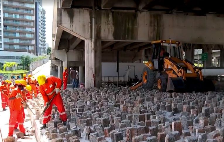 Projeto proíbe técnica de arquitetura que afasta moradores de rua  Fonte