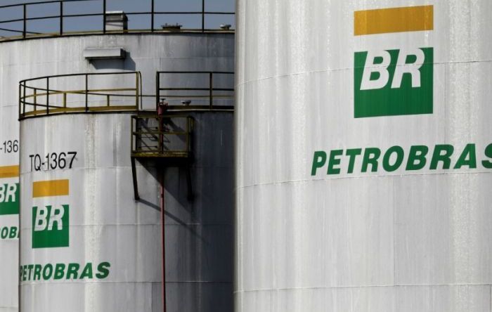 Quem lucra e quem paga a conta do desmonte da Petrobrás?