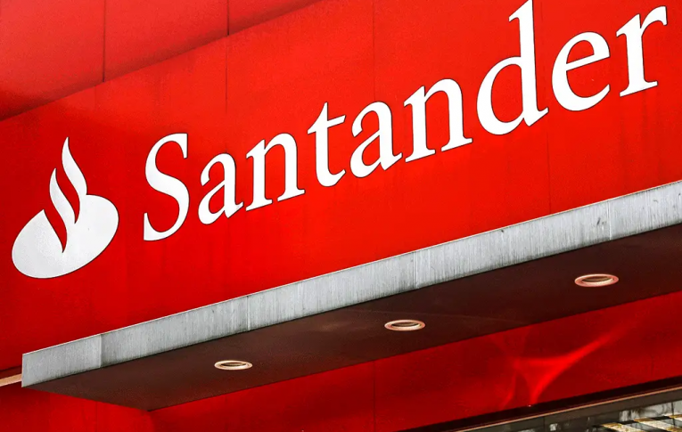 Santander impõe terceirização do setor de investimentos